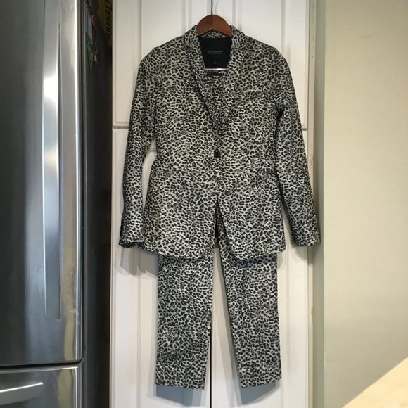 Banana Republic Pants - Banana Republic Leopard Print Pants Suit